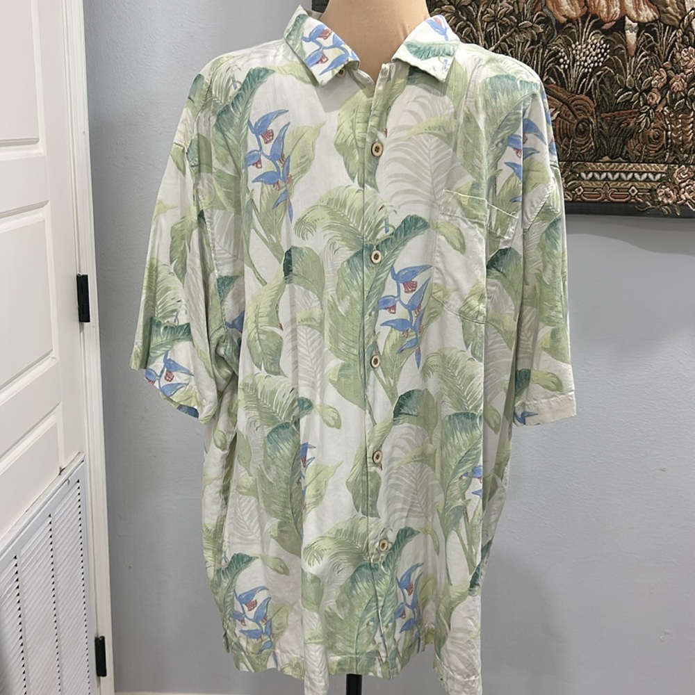 Tommy Bahama 100% Silk Button Down Shirt. Size XXL